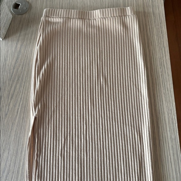 Princess Polly Ribbed Midi Skirt Beige Neutral Stretchy Size 2 - Picture 6 of 7